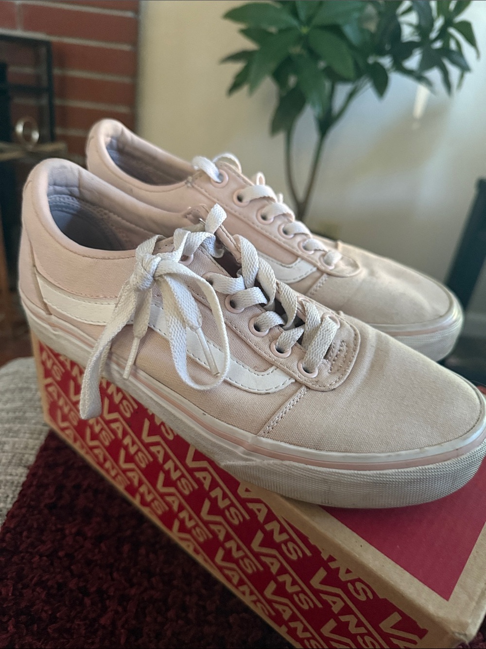 Vans Old Skool Sneakers in Pale Pink and White